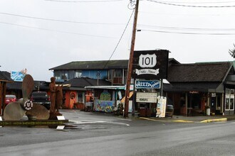 103 A St, Unit B in South Bend, WA - Foto de edificio - Building Photo