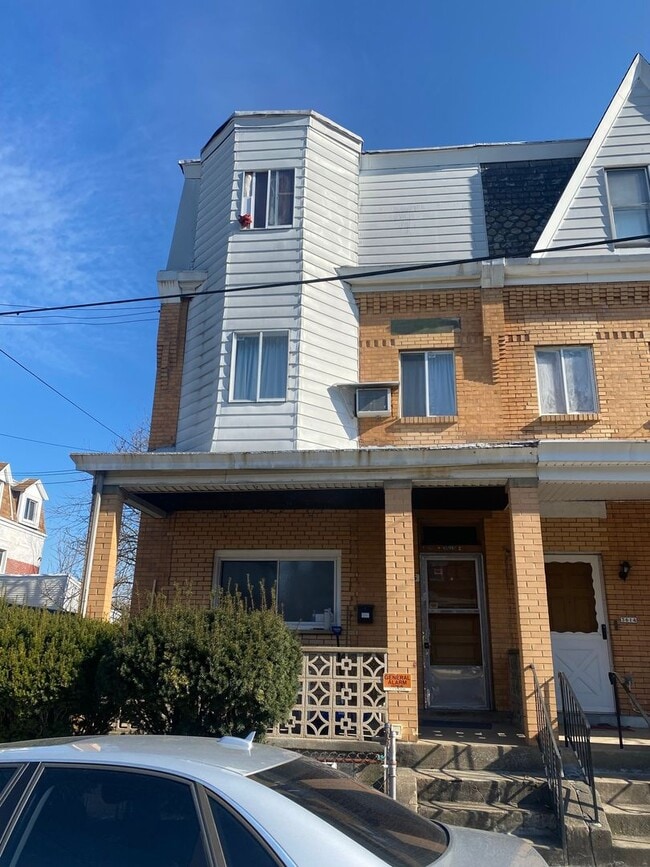 property at 3616 Parkview Ave