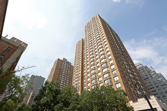 Windsor Court Apartments New York City Ny Building Photo Windsor Court Apartments In New York City