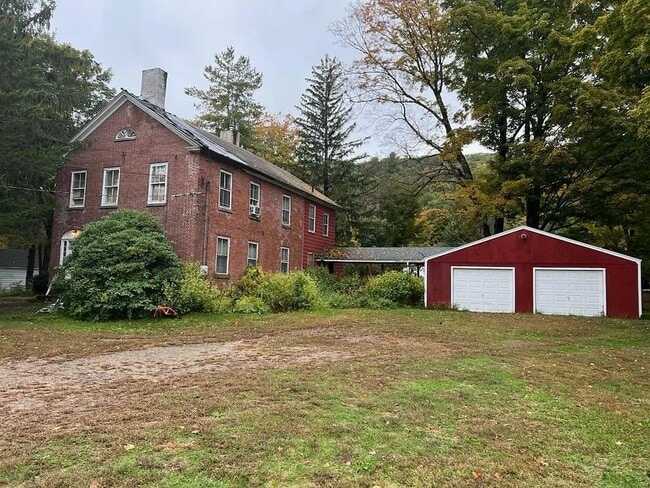 363 Main St, Unit C3