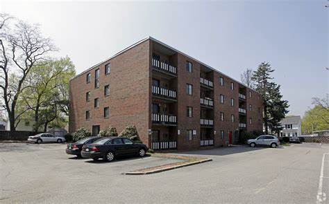 179 Adams St, Unit 11 in Newton, MA - Foto de edificio