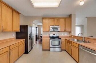 1119 Gaines Mills Rd in Grand Prairie, TX - Building Photo - Building Photo