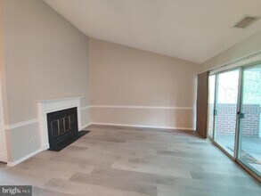 3151 Covewood Ct in Falls Church, VA - Building Photo - Building Photo