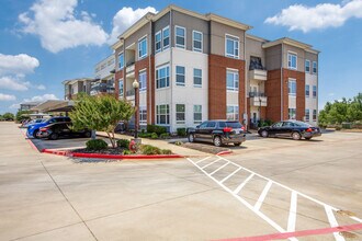 Palladium Aubrey in Aubrey, TX - Foto de edificio - Building Photo