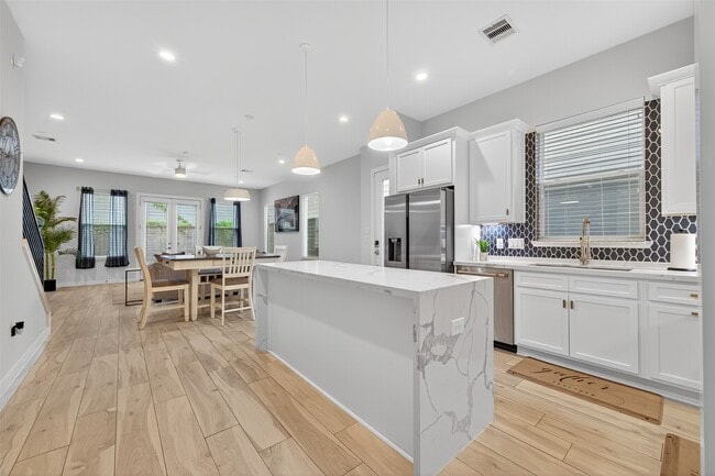 property at 2617 Live Oak St