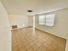 5829 Embay Ave in New Port Richey, FL - Building Photo - Building Photo