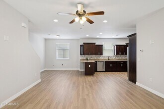 2498 W Cripple Creek Dr in Flagstaff, AZ - Building Photo - Building Photo