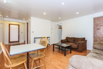 1329 S University Ave in Ann Arbor, MI - Building Photo - Building Photo