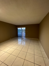 2498 SW 17th St in Miami, FL - Building Photo - Building Photo