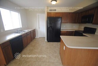 2455 W Jasper Ave in Apache Junction, AZ - Building Photo - Building Photo