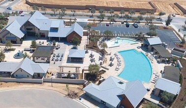 583 Crescent Ln in Madera, CA - Building Photo - Building Photo