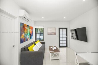 733 Michigan Ave in Miami Beach, FL - Building Photo - Building Photo