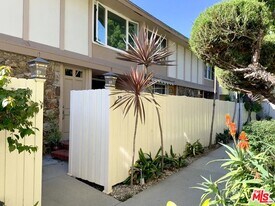 5215 Sepulveda Blvd in Culver City, CA - Building Photo