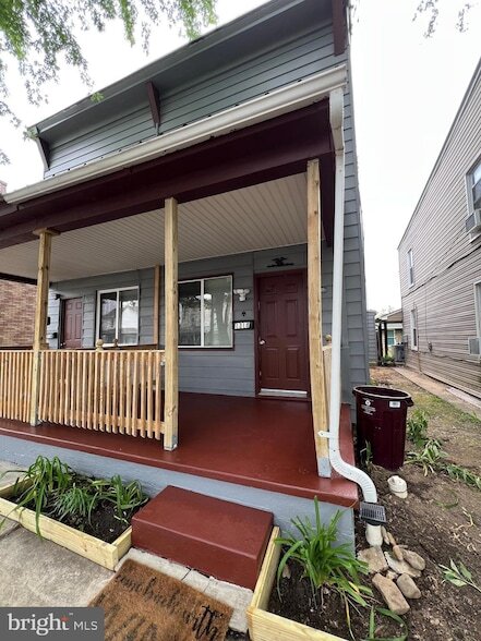 property at 1318 Virginia Ave