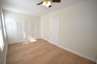 376 Van Nostrand Ave in Jersey City, NJ - Building Photo - Building Photo