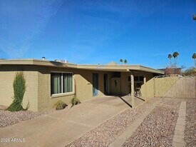2428 E La Jolla Dr in Tempe, AZ - Building Photo