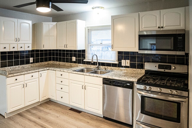 property at 601 Harlem Rd