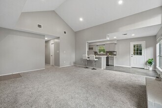 17318 Broken Back Dr in Crosby, TX - Building Photo - Building Photo