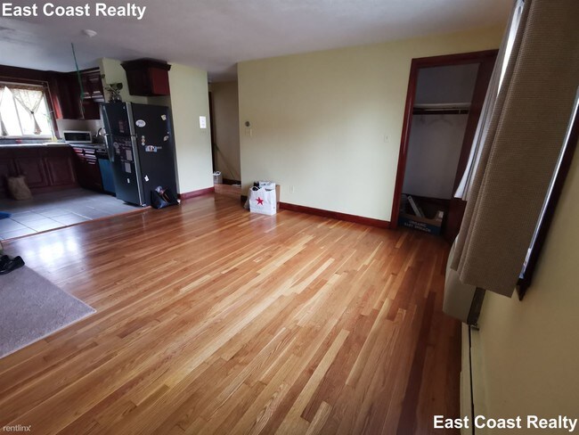 25 Lionel Ave in Waltham, MA - Building Photo - Building Photo