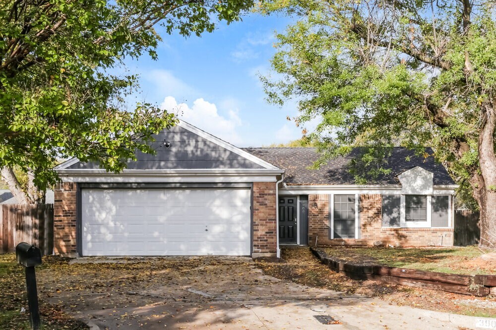 3900 Dogwood Ct in Fort Worth, TX - Building Photo