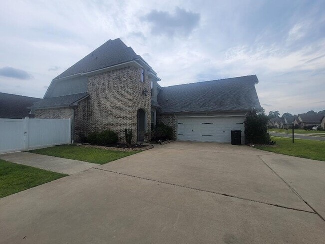 724 Fir Wood Ln in Haughton, LA - Building Photo - Building Photo