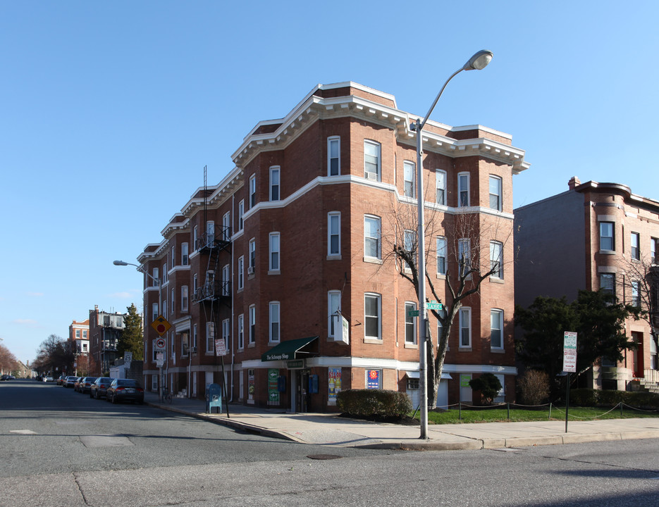 Peabody Apartments in Baltimore, MD - Building Photo