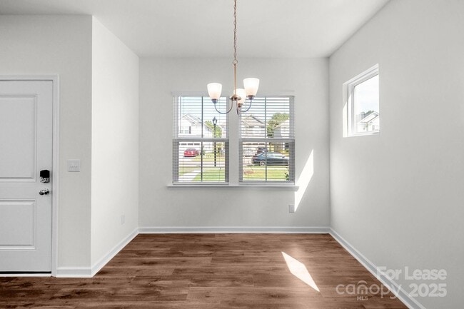 14028 Penbury Ln in Charlotte, NC - Building Photo - Building Photo