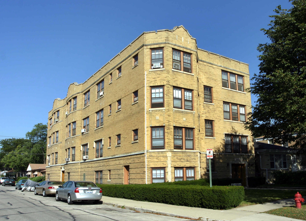 7800 Kedvale Ave in Skokie, IL - Foto de edificio