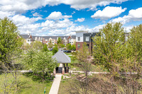 Village in the Park Lofts in Minneapolis, MN - Foto de edificio - Building Photo