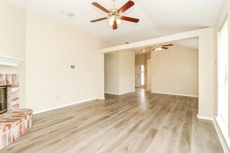 4001 Periwinkle Dr in Fort Worth, TX - Building Photo - Building Photo