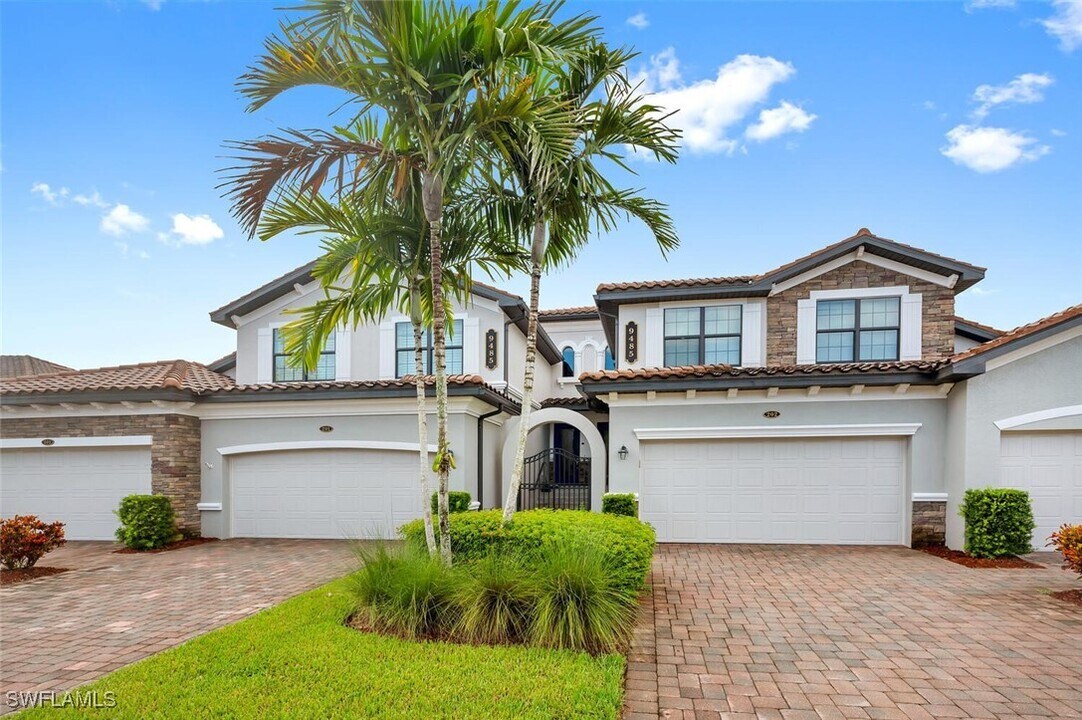 9485 Casoria Ct in Naples, FL - Building Photo