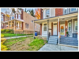 2220 Lyndhurst Ave in Baltimore, MD - Building Photo