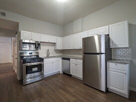 1423 N Maplewood Ave, Unit 2R in Chicago, IL - Building Photo