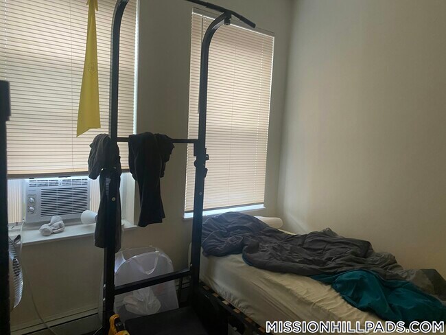 49 S Huntington Ave in Boston, MA - Building Photo - Building Photo