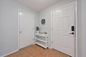 252 Fall Creek Dr in Kyle, TX - Building Photo - Building Photo