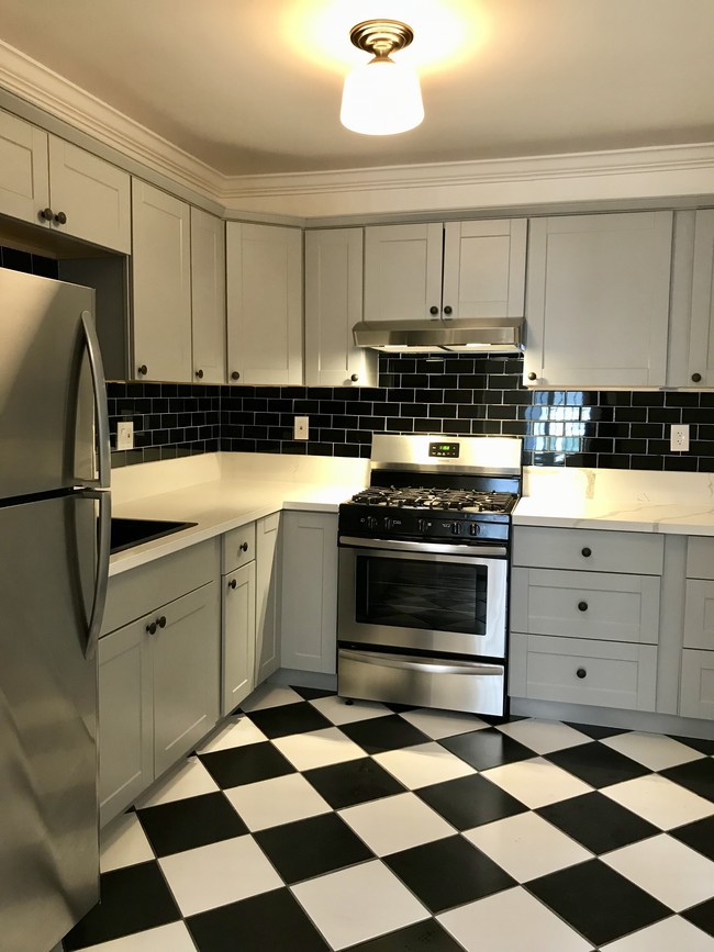 335 N Alexandria Ave, Unit 337