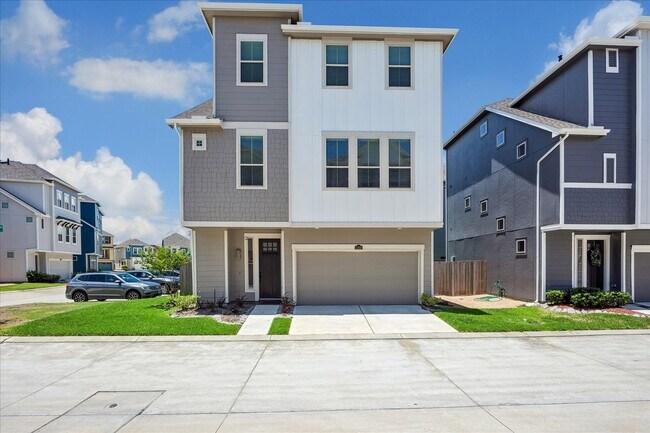 property at 11916 Eastgrove Park Way