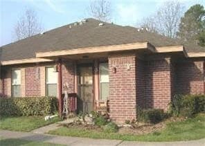 1136 N Newsom St in Mineola, TX - Building Photo - Building Photo