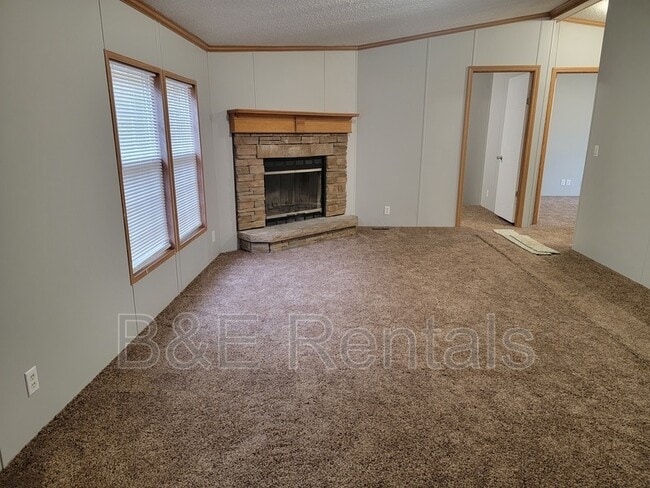 1612 E Hwy 25 70 in Dandridge, TN - Building Photo - Building Photo