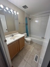 1028 Sagamore Dr in Schaumburg, IL - Building Photo - Building Photo