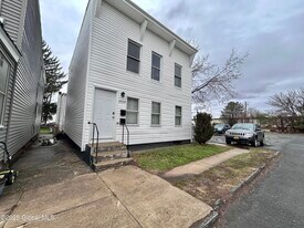 2523 Callahan Ave in Watervliet, NY - Building Photo