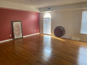 14136 Lakeside Blvd N in Shelby Township, MI - Building Photo - Building Photo
