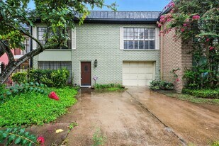 3108 Vossdale Rd in Houston, TX - Building Photo