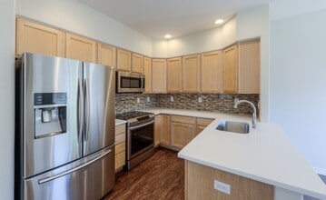 835 Kane Dr in Longmont, CO - Foto de edificio - Building Photo