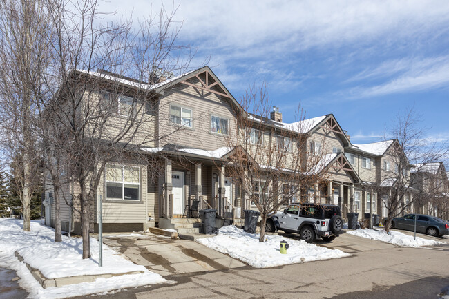 Ranch Ridge Meadows in Strathmore, AB - Building Photo - Building Photo