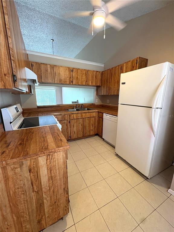 3319 Fox Lake Dr in Tampa, FL - Building Photo - Building Photo