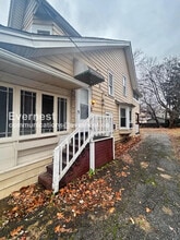 3880 W 37th St in Cleveland, OH - Building Photo - Building Photo