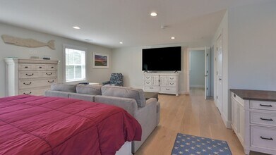 11 Miller Ln in Nantucket, MA - Building Photo - Building Photo