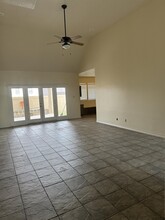 1232 Whisper Hill Dr in Laredo, TX - Building Photo - Building Photo