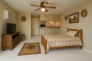 18530 Brumbelow Rd in Needville, TX - Building Photo